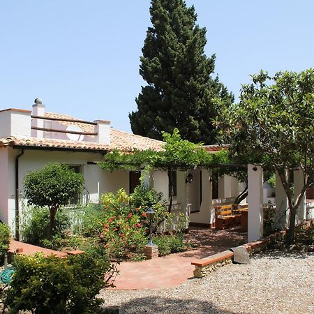 Tenuta Conte Ruggero Santa Domenica  Exteriér fotografie