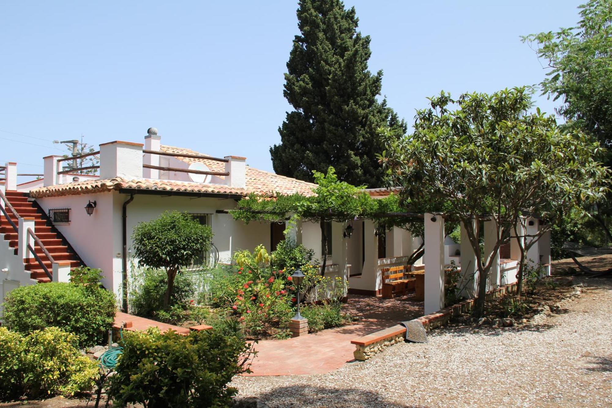 Tenuta Conte Ruggero Santa Domenica  Exteriér fotografie